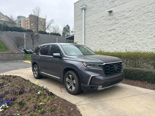 2023 Honda Pilot EX-L 8-Passenger