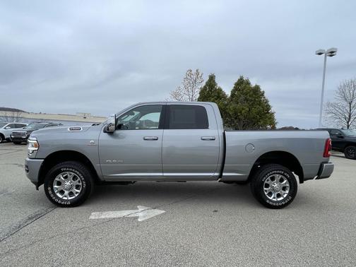 2024 RAM 2500 Laramie Crew Cab 4x4 6'4' Box