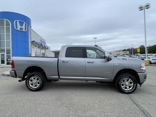 2024 RAM 2500 Laramie Crew Cab 4x4 6'4' Box