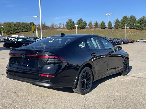 2025 Honda Accord Sport SE 1.5T