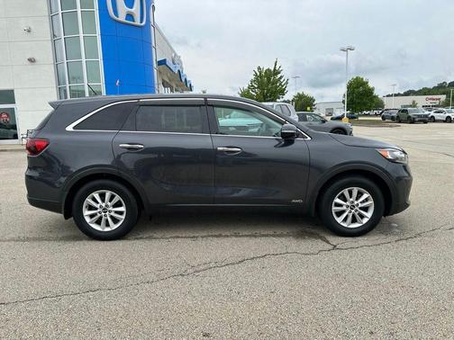 Platinum Graphite 2019 Kia Sorento LX