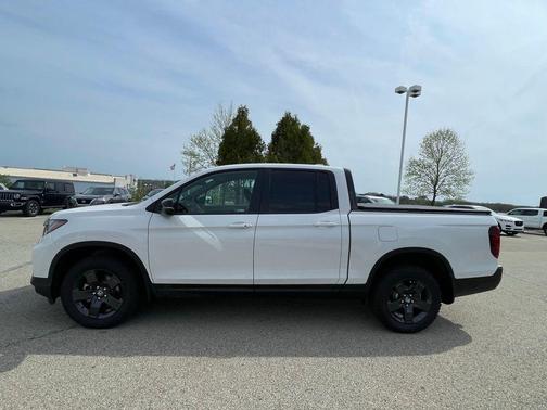 Platinum White Pearl 2026 Honda Ridgeline TrailSport