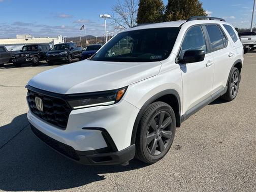 2023 Honda Pilot AWD Sport