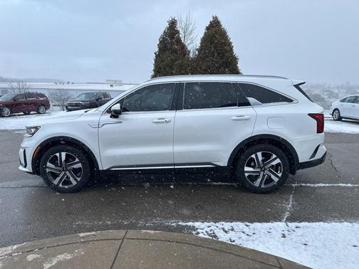 2022 Kia Sorento Hybrid EX