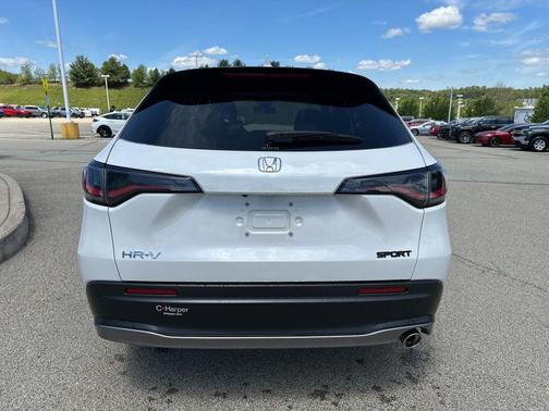 Platinum White Pearl 2025 Honda HR-V AWD Sport