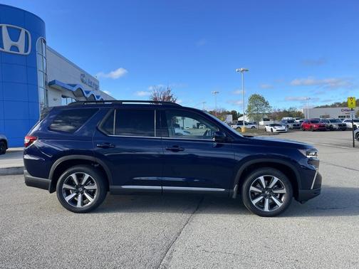 2025 Honda Pilot Touring 8-Passenger