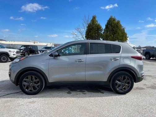 2022 Kia Sportage LX