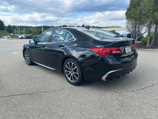 Crystal Black Pearl 2018 Acura TLX Technology