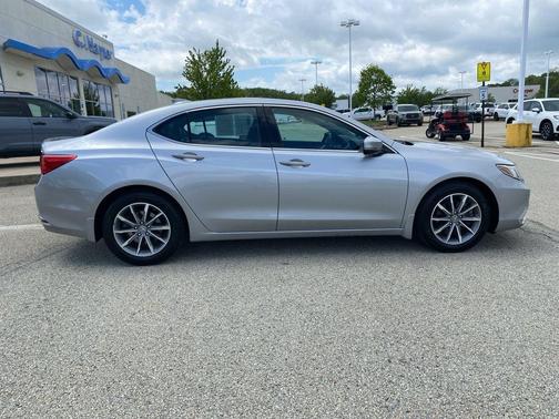 Lunar Silver Metallic 2019 Acura TLX FWD