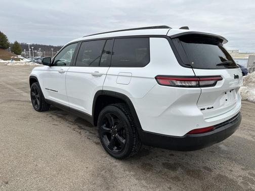 2023 Jeep Grand Cherokee L Altitude