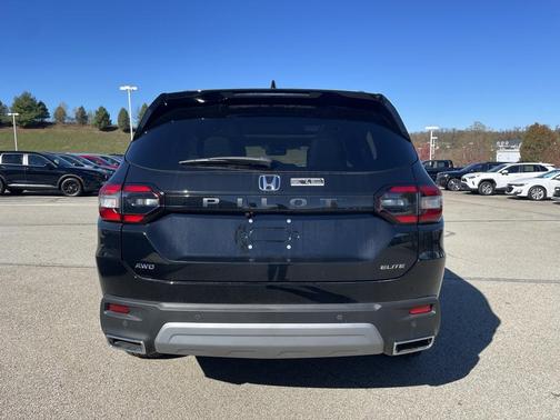 2025 Honda Pilot Elite