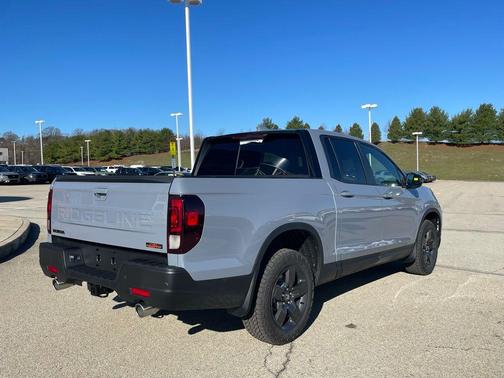 Sonic Gray Pearl 2026 Honda Ridgeline TrailSport