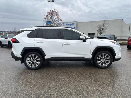 2020 Toyota RAV4 XLE Premium