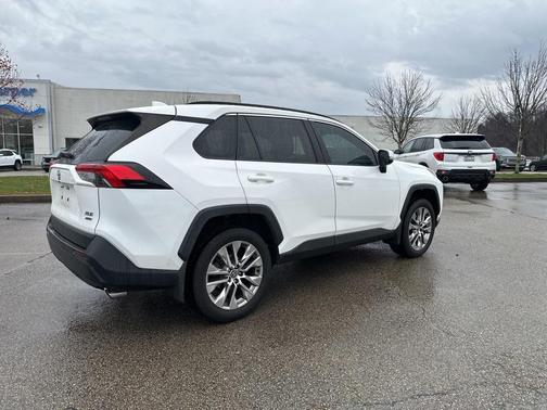 2020 Toyota RAV4 XLE Premium