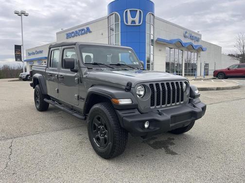 2022 Jeep Gladiator Sport