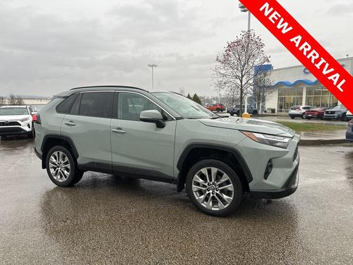 2023 Toyota RAV4 XLE Premium