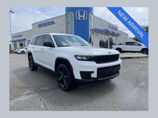 Bright White Clearcoat 2023 Jeep Grand Cherokee L Altitude
