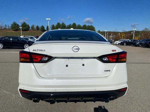 2024 Nissan Altima SR Intelligent AWD