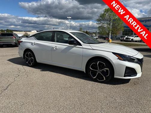 2024 Nissan Altima SR Intelligent AWD
