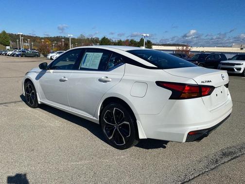 2024 Nissan Altima SR Intelligent AWD