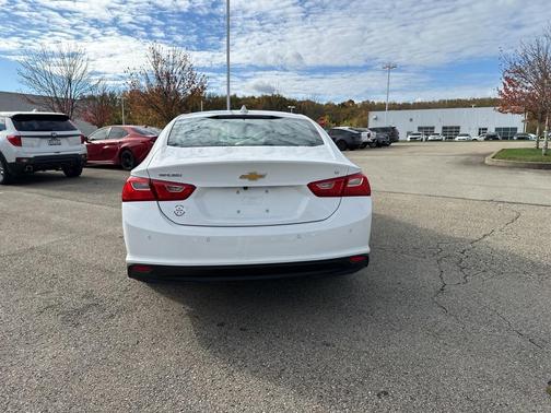 2023 Chevrolet Malibu FWD 1LT