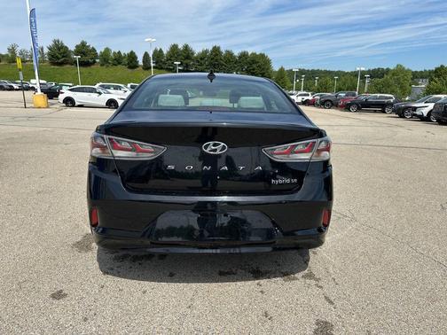Nocturne Black 2019 Hyundai SONATA Hybrid SE