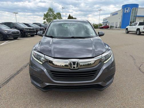Modern Steel Metallic 2019 Honda HR-V LX