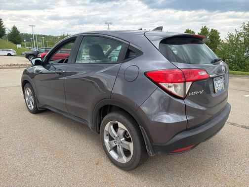 Modern Steel Metallic 2019 Honda HR-V LX