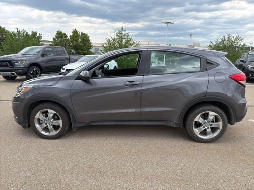 Modern Steel Metallic 2019 Honda HR-V LX