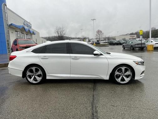 2018 Honda Accord Touring 2.0T