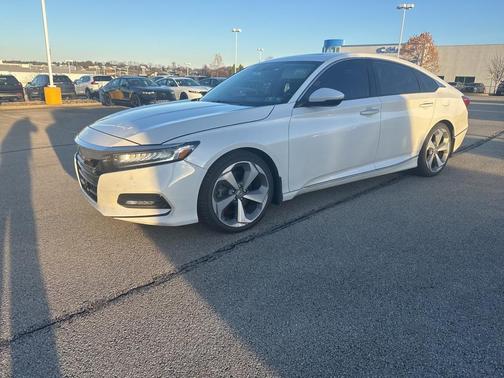 2018 Honda Accord Touring 2.0T