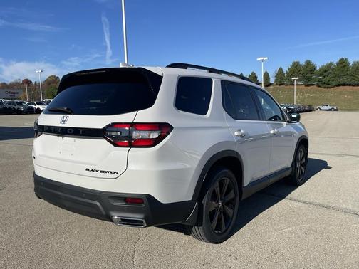 2025 Honda Pilot Black Edition