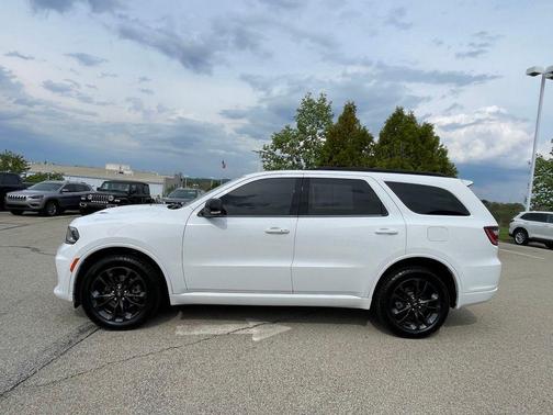 White Knuckle Clearcoat 2023 Dodge Durango GT Plus