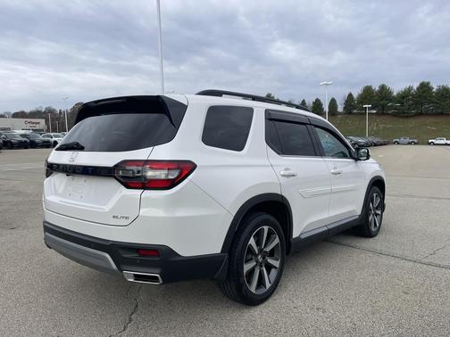 2025 Honda Pilot Elite