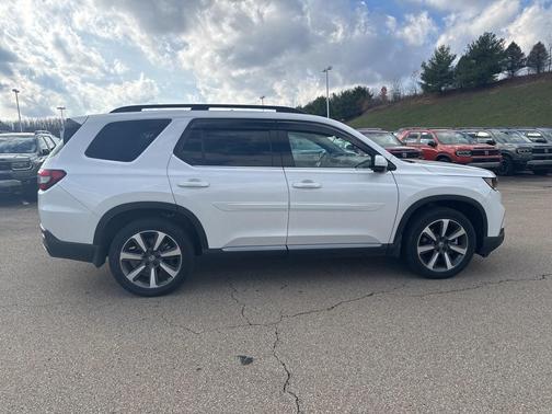 2025 Honda Pilot Elite
