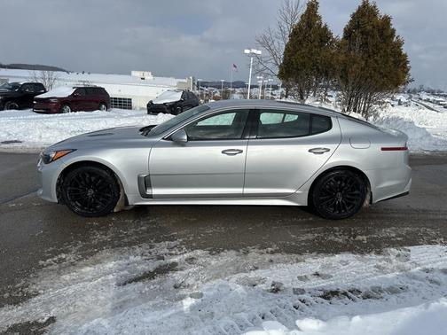2018 Kia Stinger Base