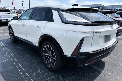 Crystal White Tricoat 2024 Cadillac LYRIQ Sport