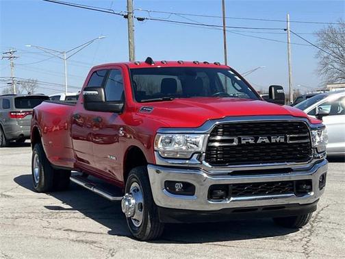 2024 RAM 3500 Big Horn Crew Cab 4x4 8' Box