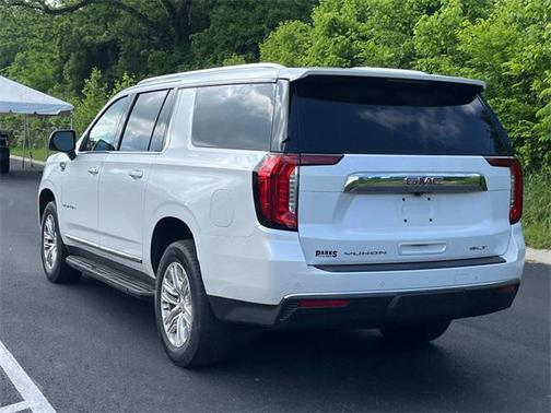 2022 GMC Yukon XL SLT