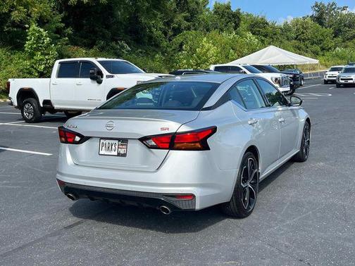 2024 Nissan Altima SR FWD