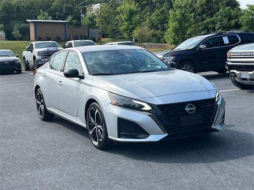 2024 Nissan Altima SR FWD