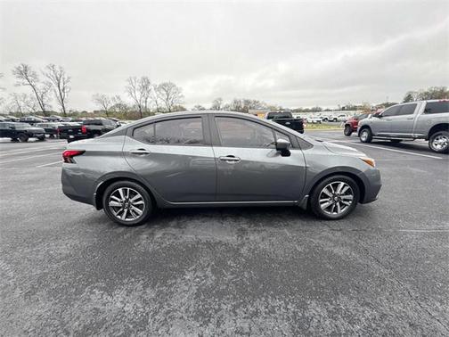 2020 Nissan Versa 1.6 SV
