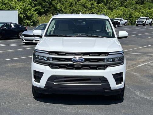 Oxford White 2024 Ford Expedition Max XLT