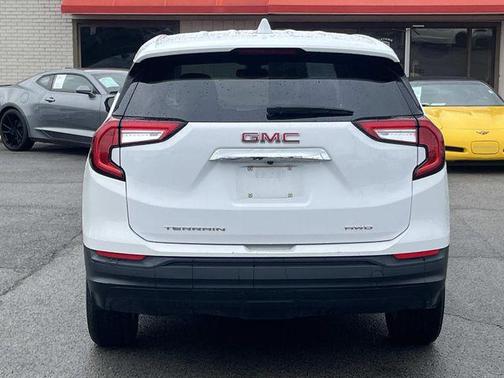 2024 GMC Terrain SLE