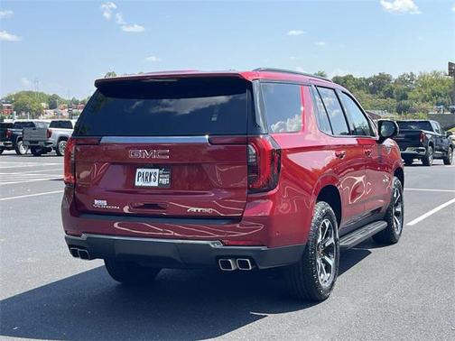 2025 GMC Yukon 4WD AT4
