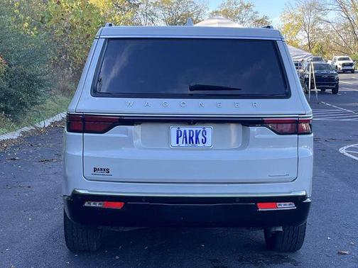 2022 Jeep Wagoneer Series II 4x4