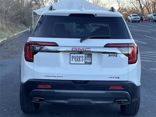 2023 GMC Acadia AWD AT4