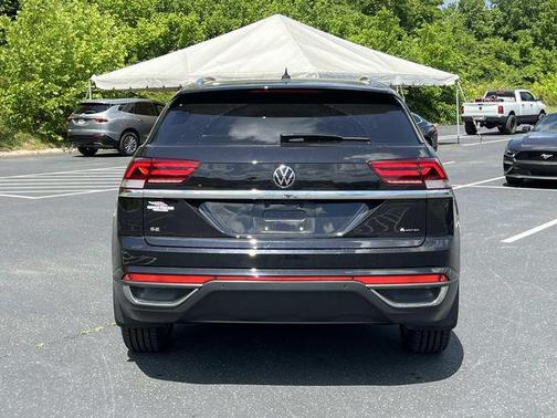 Gray 2023 Volkswagen Atlas Cross Sport 2.0T SE w/Technology 4MOTION