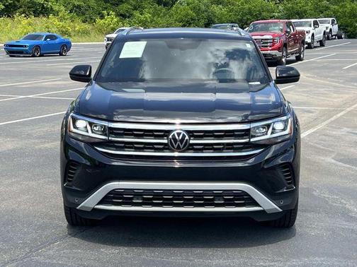 Gray 2023 Volkswagen Atlas Cross Sport 2.0T SE w/Technology 4MOTION