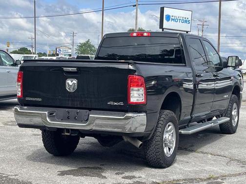 Diamond Black Crystal Pearlcoat 2019 RAM 2500 Big Horn Crew Cab 4x4 6'4' Box